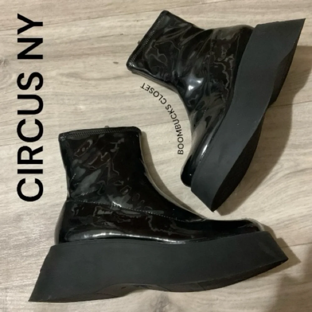 Circus NY by Sam Edelman Garland Black Patent Platform Boots